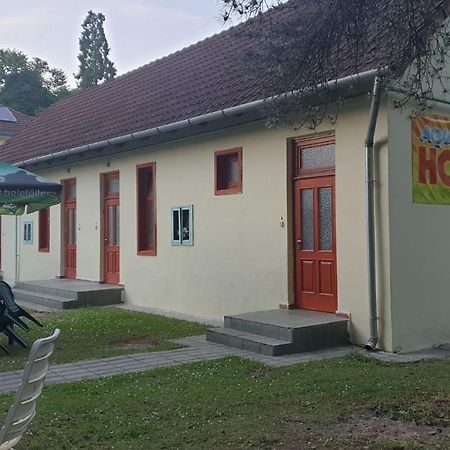 Aqua Hostel Siofok Dış mekan fotoğraf